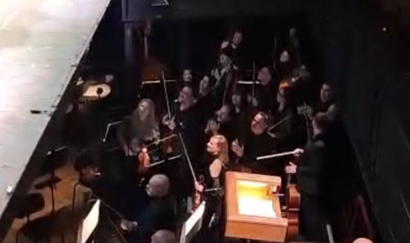 Montevideo 3 marzo 2026. L'Orchestra Sinfonica Nazionale plauso al direttore Beatrice Venezi